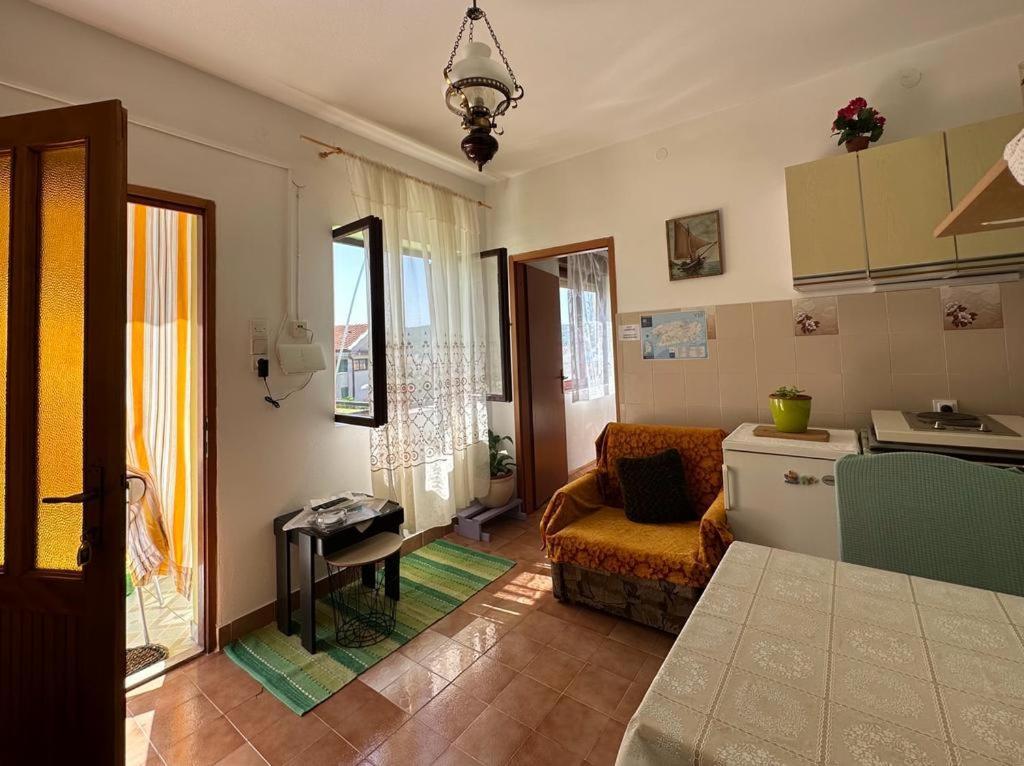 Apartments Bilic Віс Екстер'єр фото