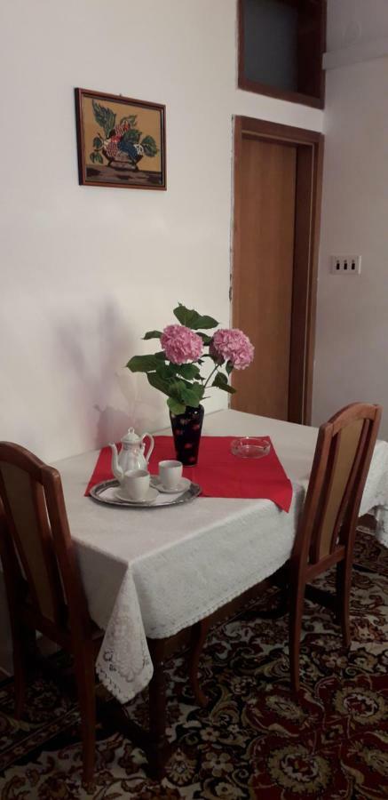 Apartments Bilic Віс Екстер'єр фото